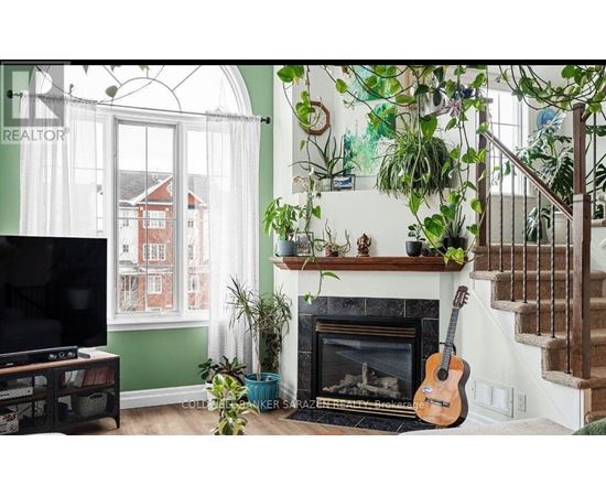 4 - 4443 HARPER AVENUE 2 Beds Apartment, Condo, Home for Rent - Photo gallery 5