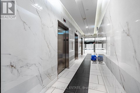 1025 - 21 ICEBOAT TERRACE 2 Beds Apartment for Rent