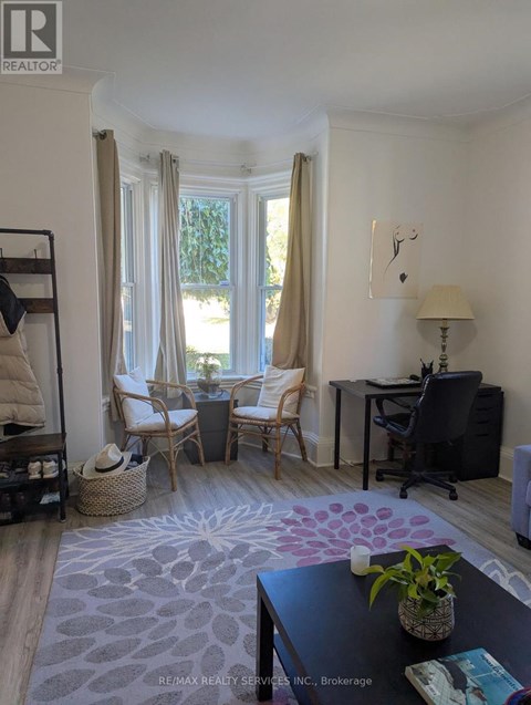 159 WELLINGTON STREET 3 Beds Apartment for Rent