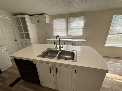 109 Sooner Road 3 Beds Apartment for Rent
