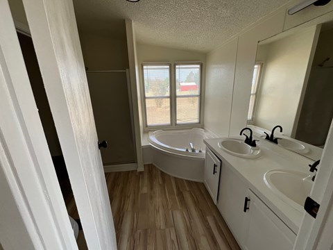 109 Sooner Road 3 Beds Apartment for Rent