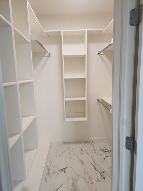 2900 North Midwest Boulevard 3 Beds Apartment for Rent