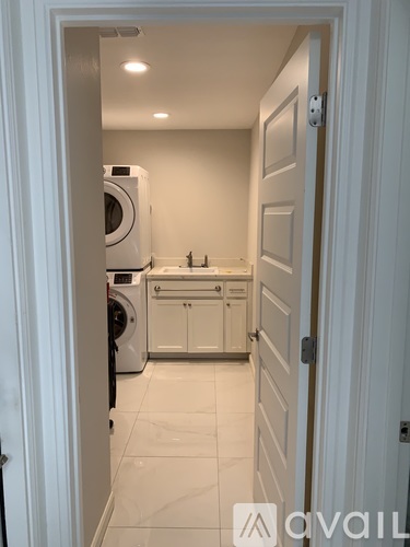 2120 Japonica Avenue 3 Beds Single Family Home for Rent - Photo gallery 2