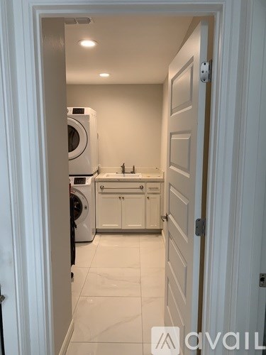 2120 Japonica Avenue 3 Beds Apartment for Rent