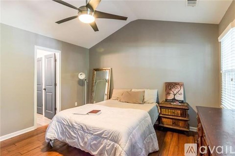 2058 Chicago Avenue Northwest 3 Beds Apartment for Rent