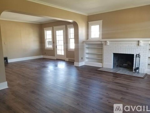 130 South Emerson Avenue 3 Beds Apartment for Rent