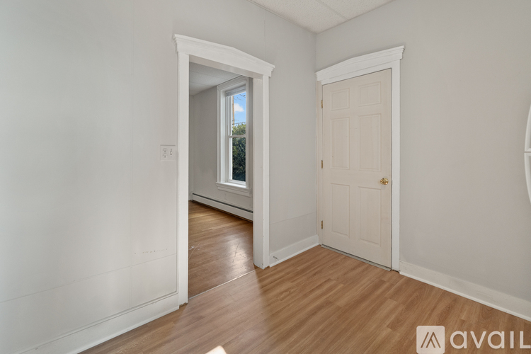 73 Main St 1 Apartment for Rent - Photo gallery 3