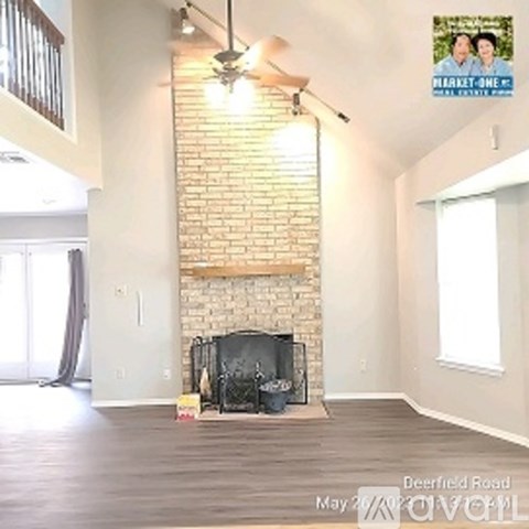 69 Deerfield Rd 3 Beds Apartment for Rent