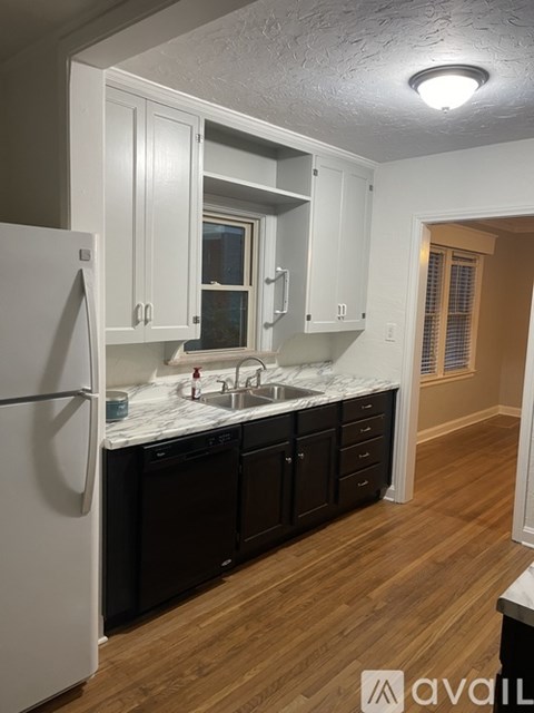 1532 S Evanston Ave 3 Beds Apartment for Rent