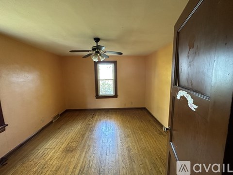 1517 Cherry Ave NE 2 Beds Apartment for Rent