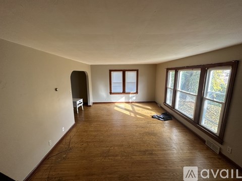 1517 Cherry Ave NE 2 Beds Apartment for Rent