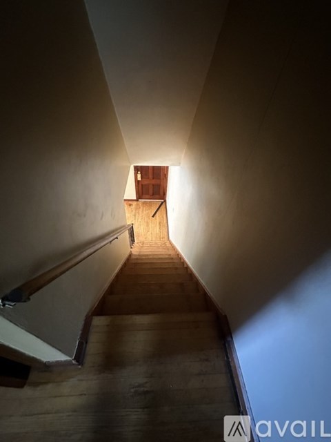 1517 Cherry Ave NE 2 Beds Apartment for Rent