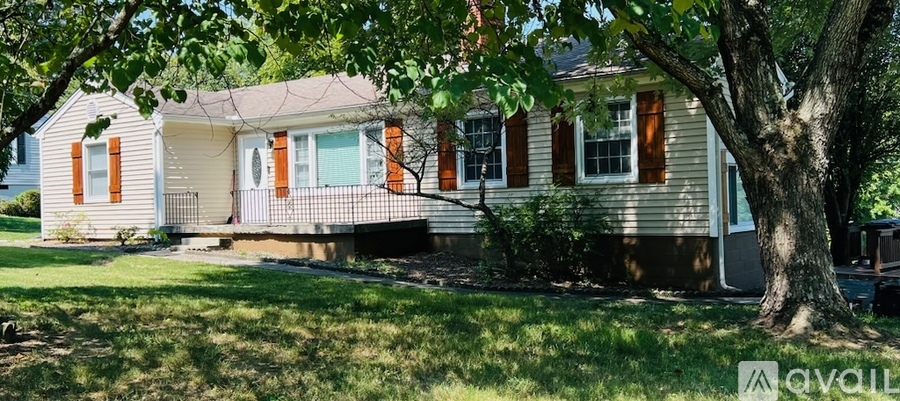 4301 Lamour Drive Northwest 3 Beds Single Family Home for Rent - Photo gallery 1