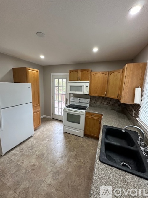 4301 Lamour Drive Northwest 3 Beds Single Family Home for Rent - Photo gallery 4