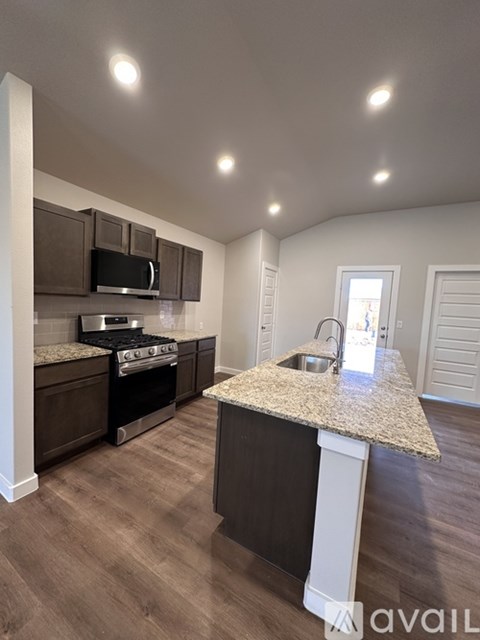 2512 Copperhead Road 3 Beds Apartment for Rent