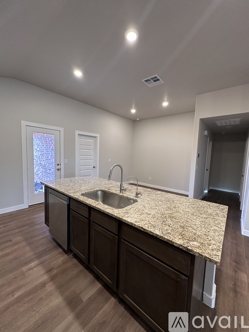 2512 Copperhead Road 3 Beds Single Family Home for Rent - Photo gallery 4