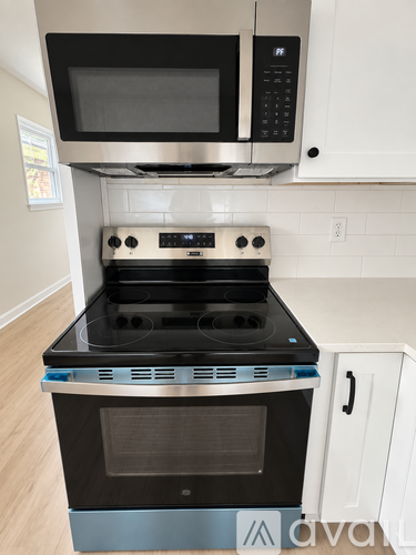 210 Fourth Street Southeast 2 Beds Apartment for Rent - Photo gallery 2