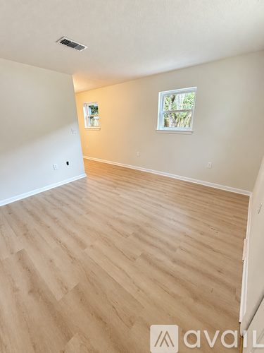 210 Fourth Street Southeast 2 Beds Apartment for Rent - Photo gallery 3