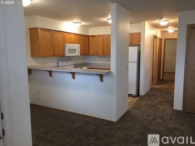 110 Southwest 14th Street 2 Beds Apartment for Rent - Photo gallery 1