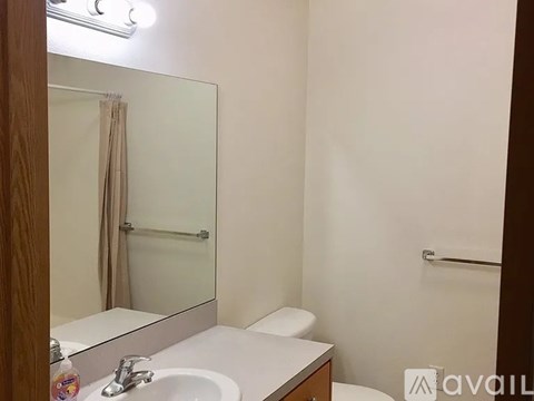 110 Southwest 14Th Street 2 Beds Apartment for Rent