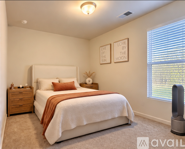 685 Snow Owl Dr 4 Beds Single Family Home for Rent - Photo gallery 3