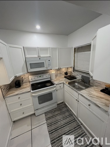 5724 NW 12th Ave 3 Beds Single Family Home for Rent - Photo gallery 1