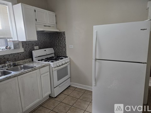 7809 S Marshfield Ave 2 Beds Apartment for Rent
