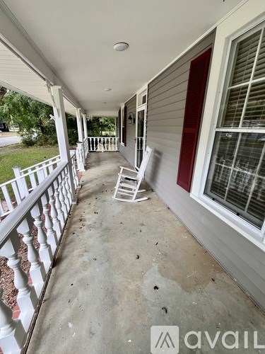 339 Sharon Street 2 Beds Apartment for Rent