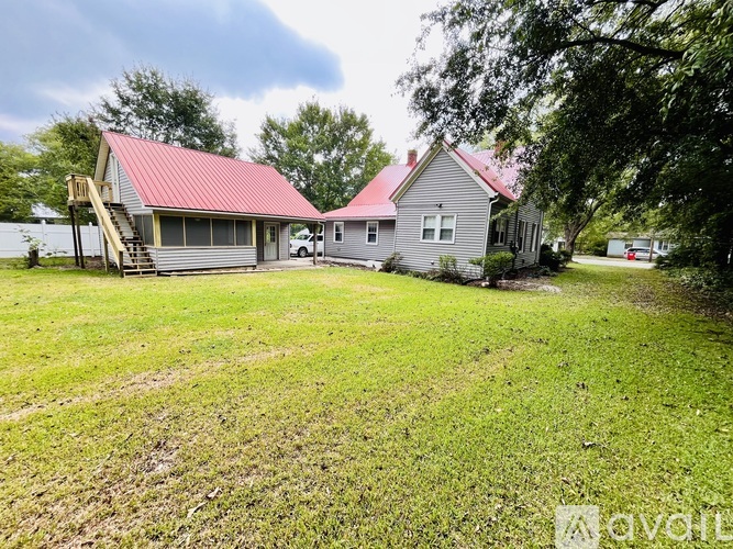 339 Sharon Street 2 Beds Single Family Home for Rent - Photo gallery 5