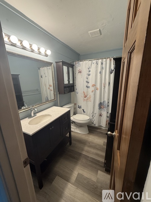 531 Bullock St 3 Beds Single Family Home for Rent - Photo gallery 3