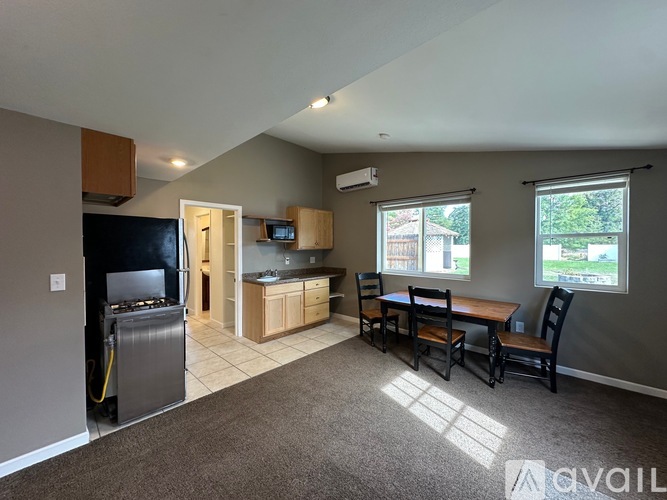 785 Whitney Road 2 Beds Townhouse for Rent - Photo gallery 2