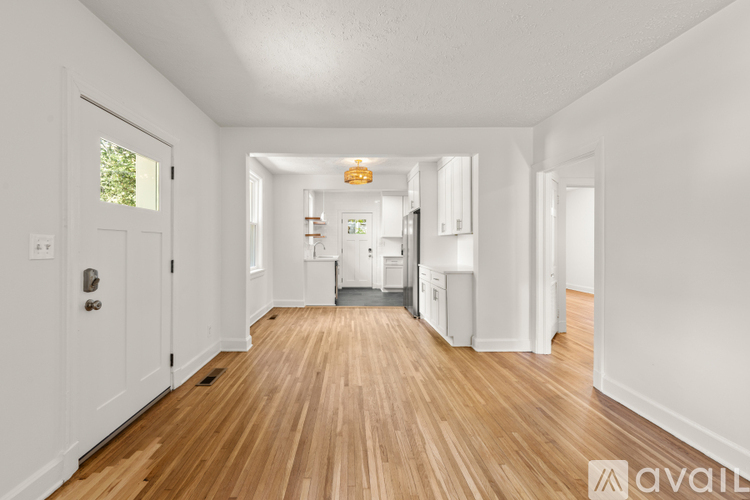 1503 Stratford Avenue 2 Beds Apartment for Rent - Photo gallery 3