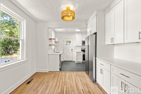 1503 Stratford Avenue 2 Beds Apartment for Rent