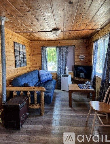 117 Fourth St Cabin 8 2 Beds Apartment for Rent