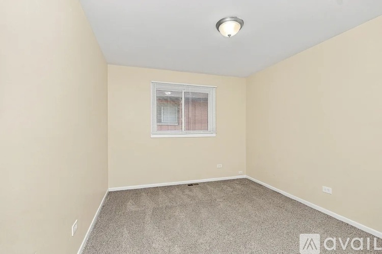 22830 Lakeshore Dr 4 Beds Single Family Home for Rent - Photo gallery 5