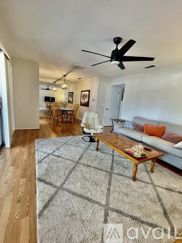 1221 Drew St 2 Beds Apartment for Rent