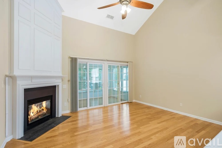 6204 Woodland Commons Dr 3 Beds Single Family Home for Rent - Photo gallery 2