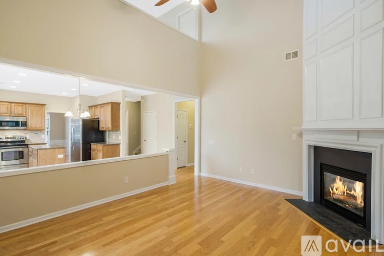 6204 Woodland Commons Dr 3 Beds Single Family Home for Rent - Photo gallery 3