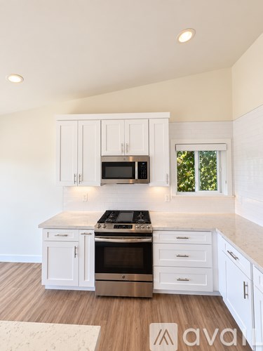 1562 Lorraine Drive 3 Beds Apartment for Rent