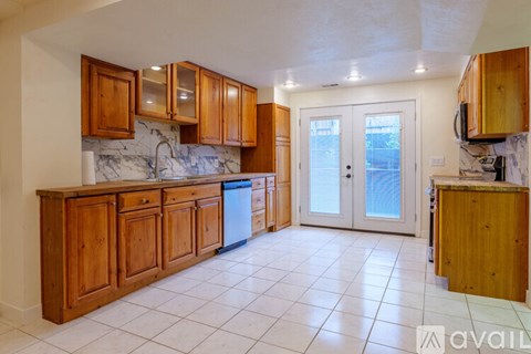 4502 1720 West Street 3 Beds Apartment for Rent