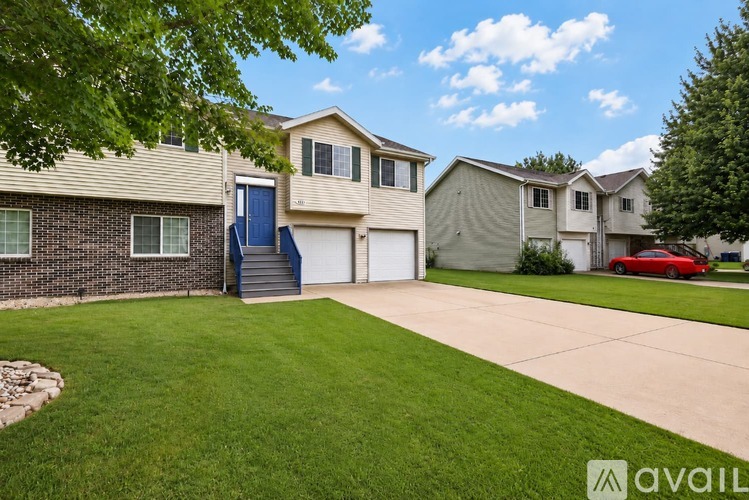 413 Morningside Drive 4 Beds Townhouse for Rent - Photo gallery 1