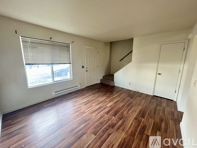 1283 Redwood Cir 2 Beds Townhouse for Rent - Photo gallery 3