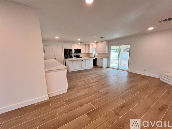 1919 East Libra Drive 3 Beds Single Family Home for Rent - Photo gallery 4
