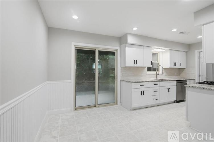4517 Coopers Creek Circle Southeast 3 Beds Townhouse for Rent - Photo gallery 3