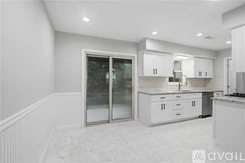 4517 Coopers Creek Circle Southeast 3 Beds Apartment for Rent