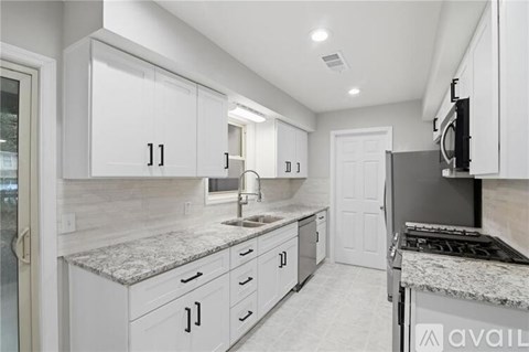 4517 Coopers Creek Circle Southeast 3 Beds Apartment for Rent