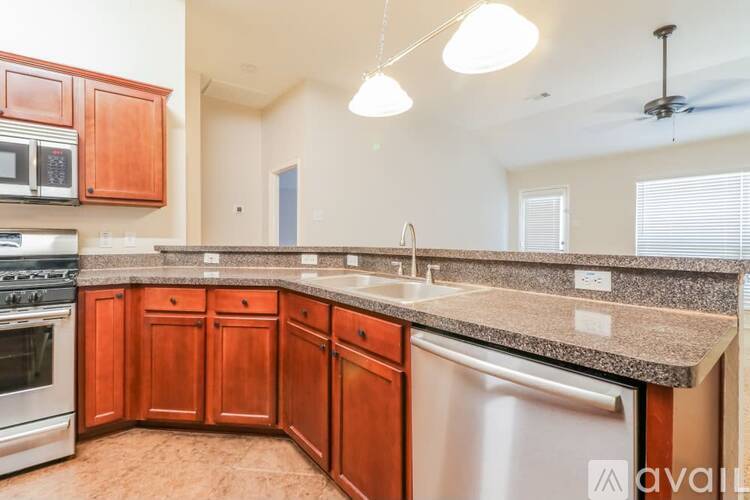 604 Ember Ln 3 Beds Single Family Home for Rent - Photo gallery 4