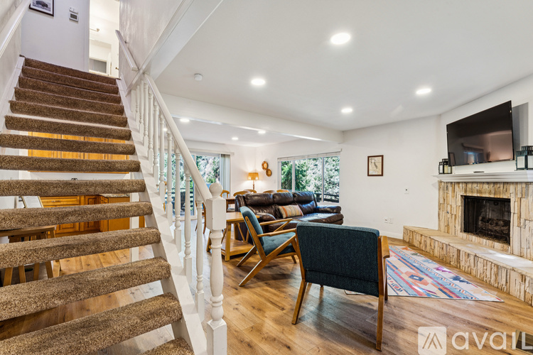 388 Merrimack Dr 4 Beds Single Family Home for Rent - Photo gallery 4