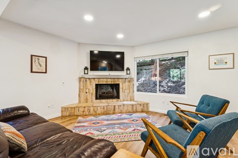 388 Merrimack Dr 4 Beds Apartment for Rent