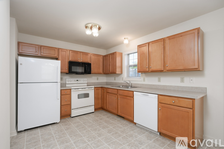 111 Timber Dr 3 Beds Townhouse for Rent - Photo gallery 3